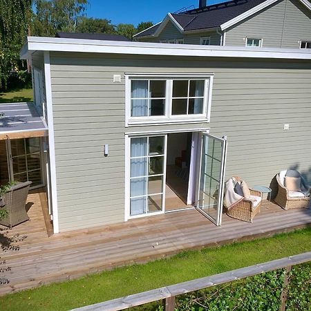 Strandnaera, Pergola, P-Plats I Hoellviken Екстер'єр фото