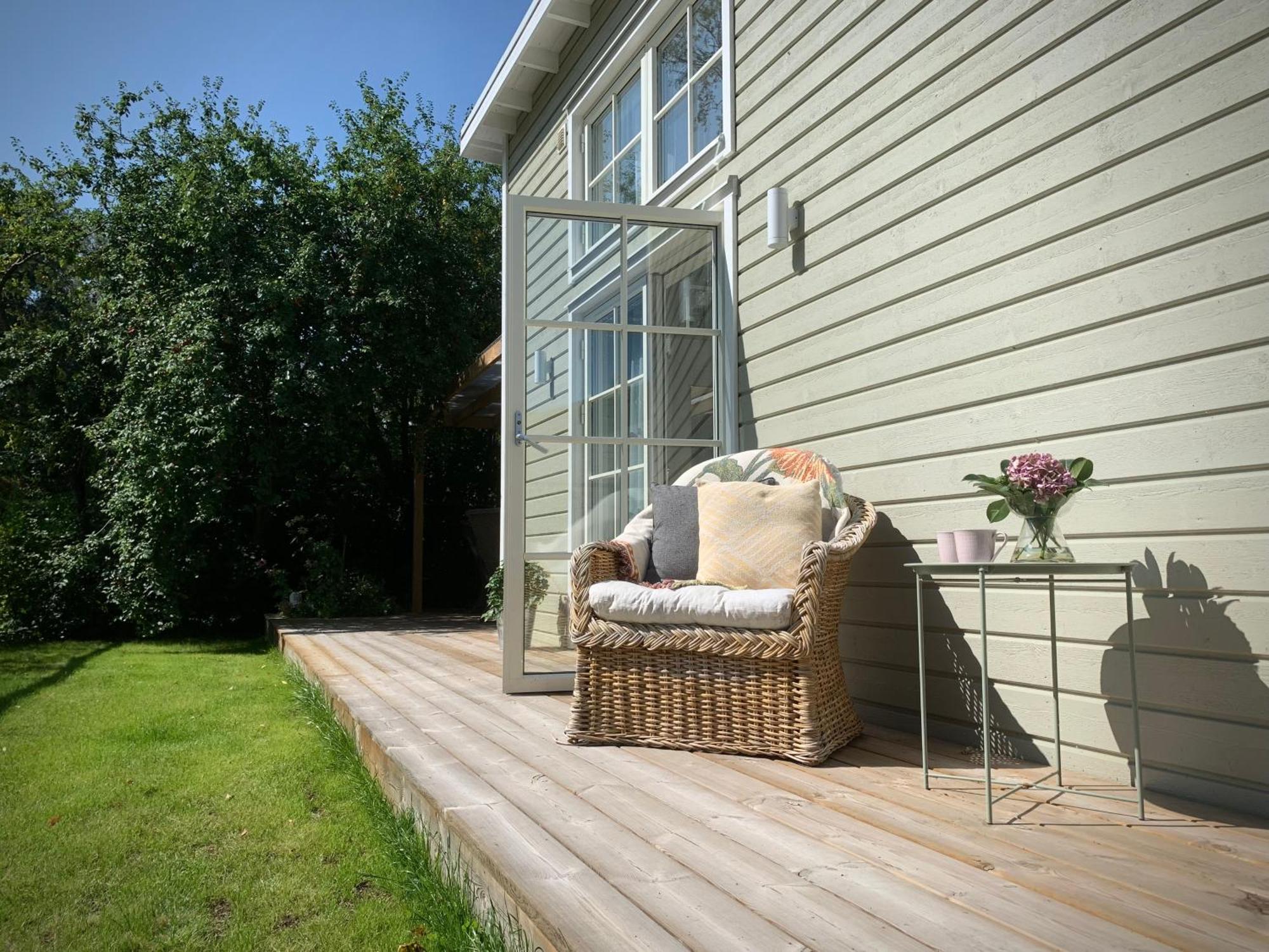 Strandnaera, Pergola, P-Plats I Hoellviken Екстер'єр фото