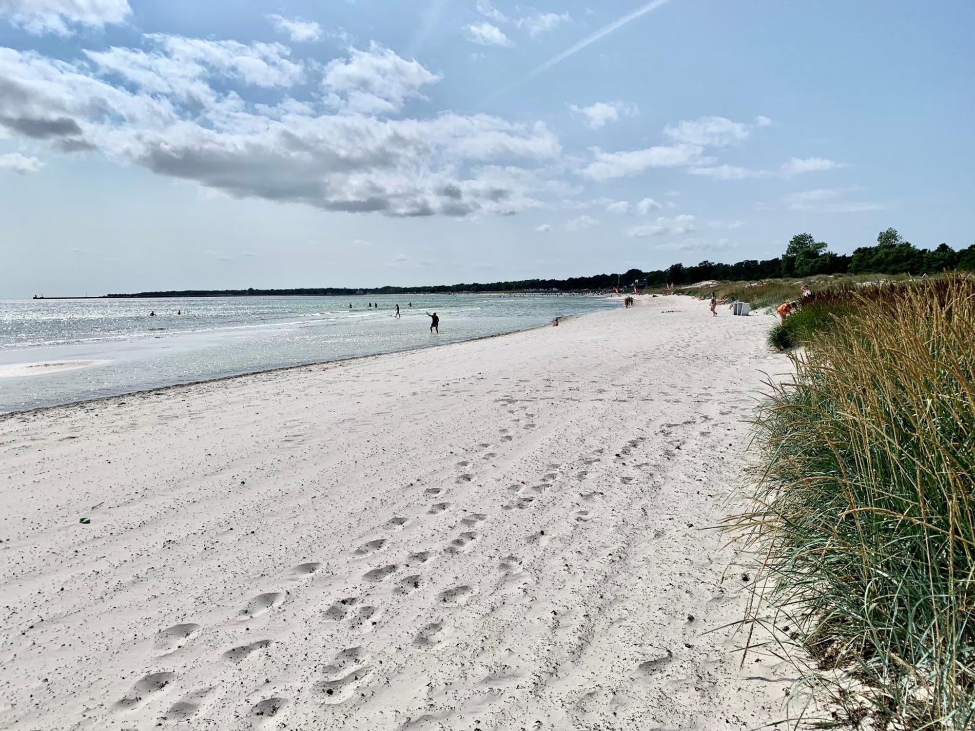 Strandnaera, Pergola, P-Plats I Hoellviken Екстер'єр фото